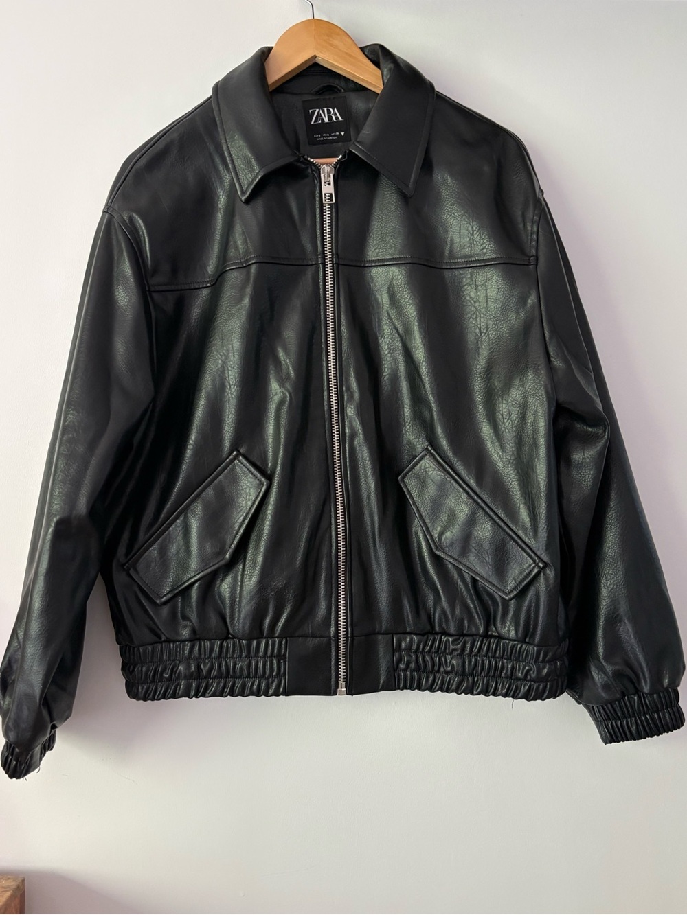 Zara Womens Oversized Faux Leather Bomber Jacket in Black Size Small